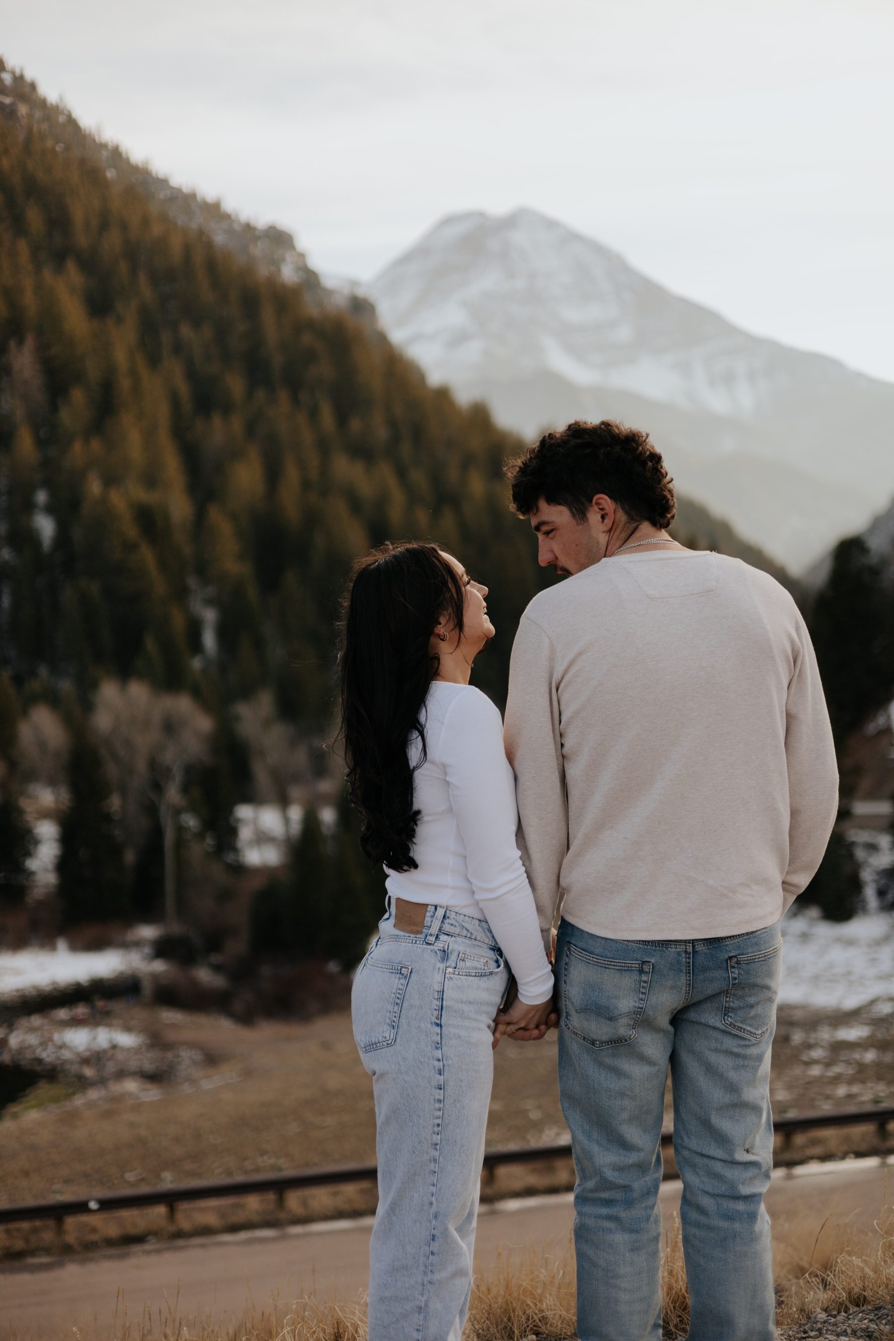 Roni & Co. trust section image 4 - Bottom-left portrait image